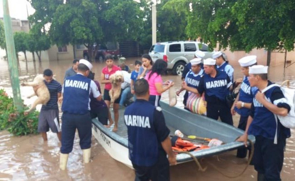  Auxilia Marina a población afectada por lluvias en Sonora y Sinaloa