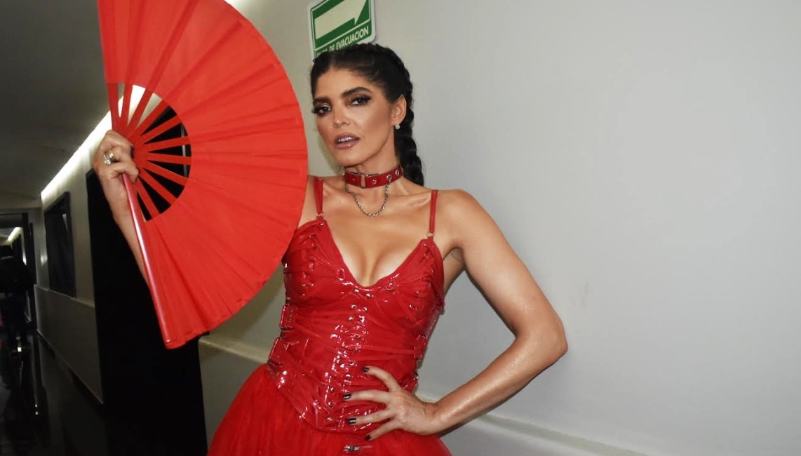 Ana Bárbara prepara los últimos detalles para su “boda” con Mónica Naranjo