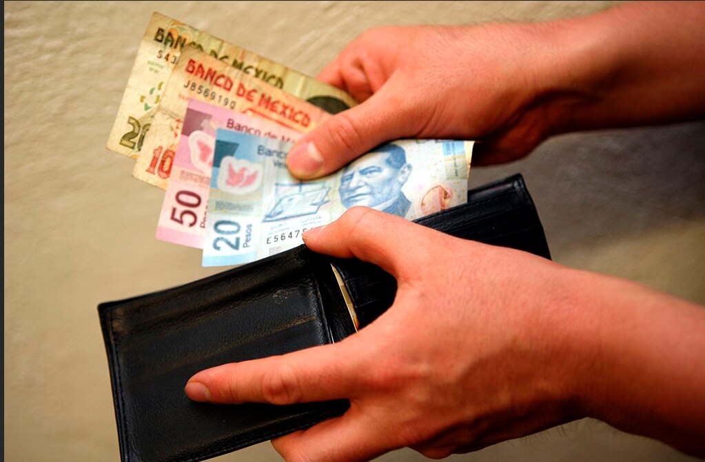 Condusef emite recomendaciones para cuidar la cartera en vacaciones