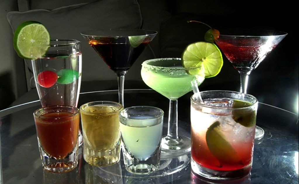 Llaman a prevenir el exceso de consumo de alcohol en fiestas decembrinas 