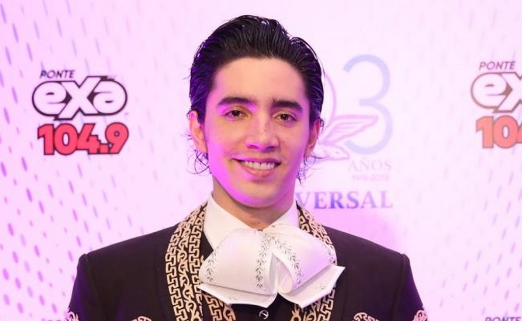  Vicente Fernández llevará la carrera de Alex Fernández