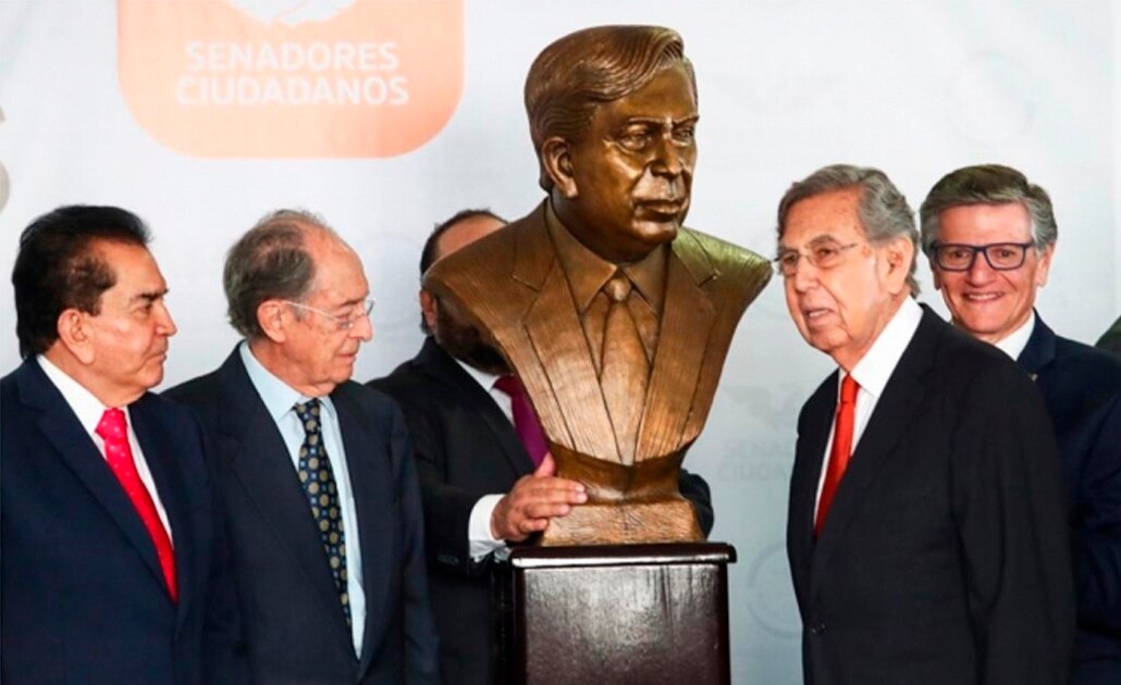 Llama Cuauhtémoc Cárdenas a la oposición a rescatar la soberanía