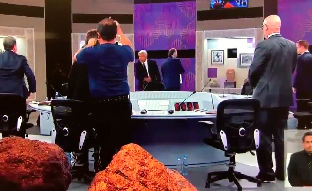 Fría y lejana despedida de AMLO con Anaya tras debate