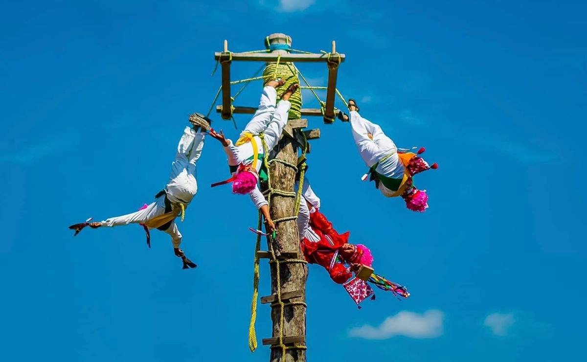 El Ritual Voladores de Tamaletón, además de realizarse para pedir y agradecer por las buenas cosechas, también forma parte de un evento que fomenta el turismo en la zona. Foto: Especial