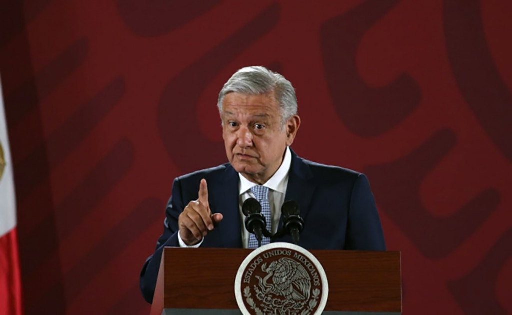 "Los voy a acusar con sus mamás y abuelos", advierte AMLO a quienes se manifiesten con violencia