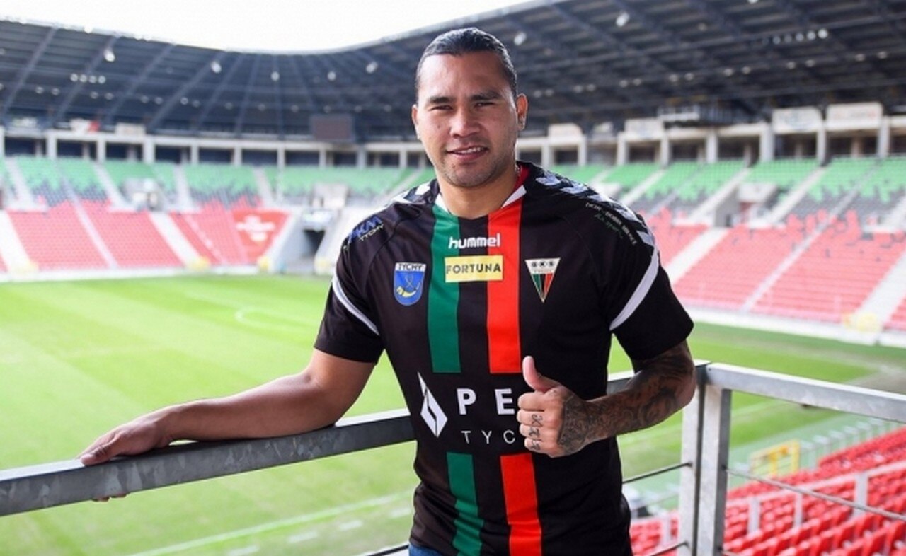 Gullit y el gobierno de Puebla llegan al futbol de Polonia