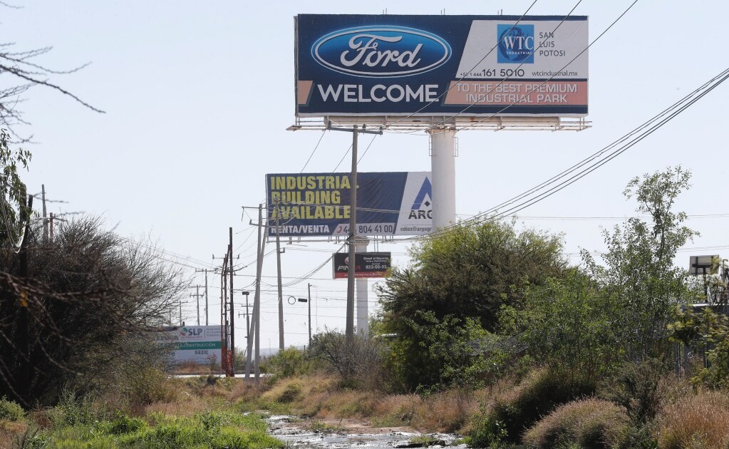 Se busca retomar proyecto que Ford canceló en México en 2017: Clouthier