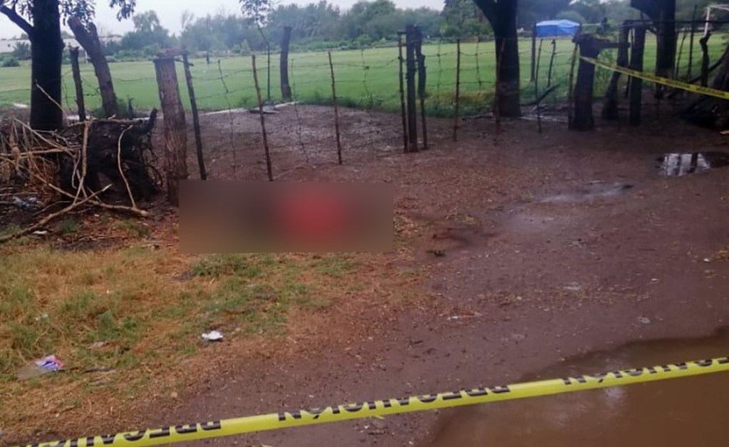 Localizan cadáver en canal de aguas negras
