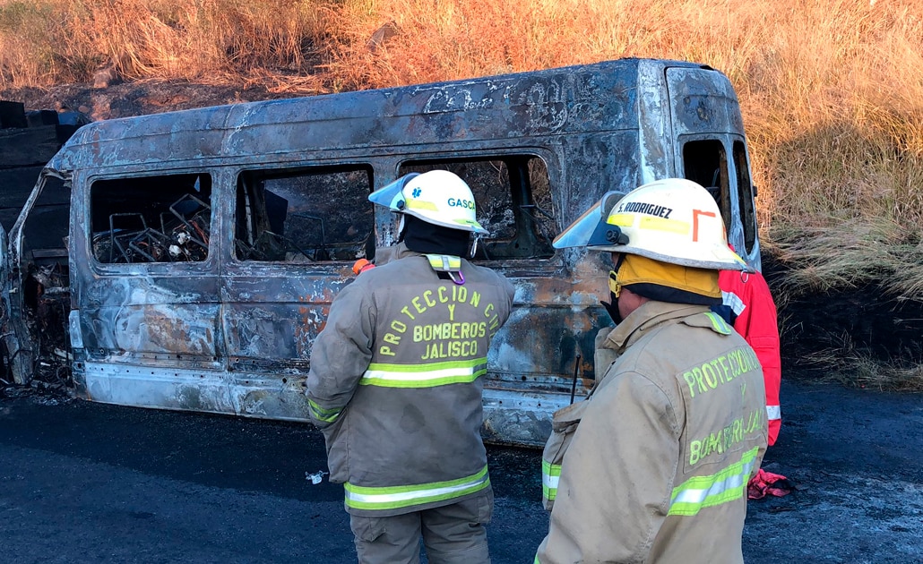 Aumenta a 14 cifra de muertos por choque en carretera de Jalisco
