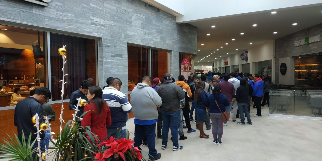 Interminables filas por un boleto para la final del Ascenso MX 