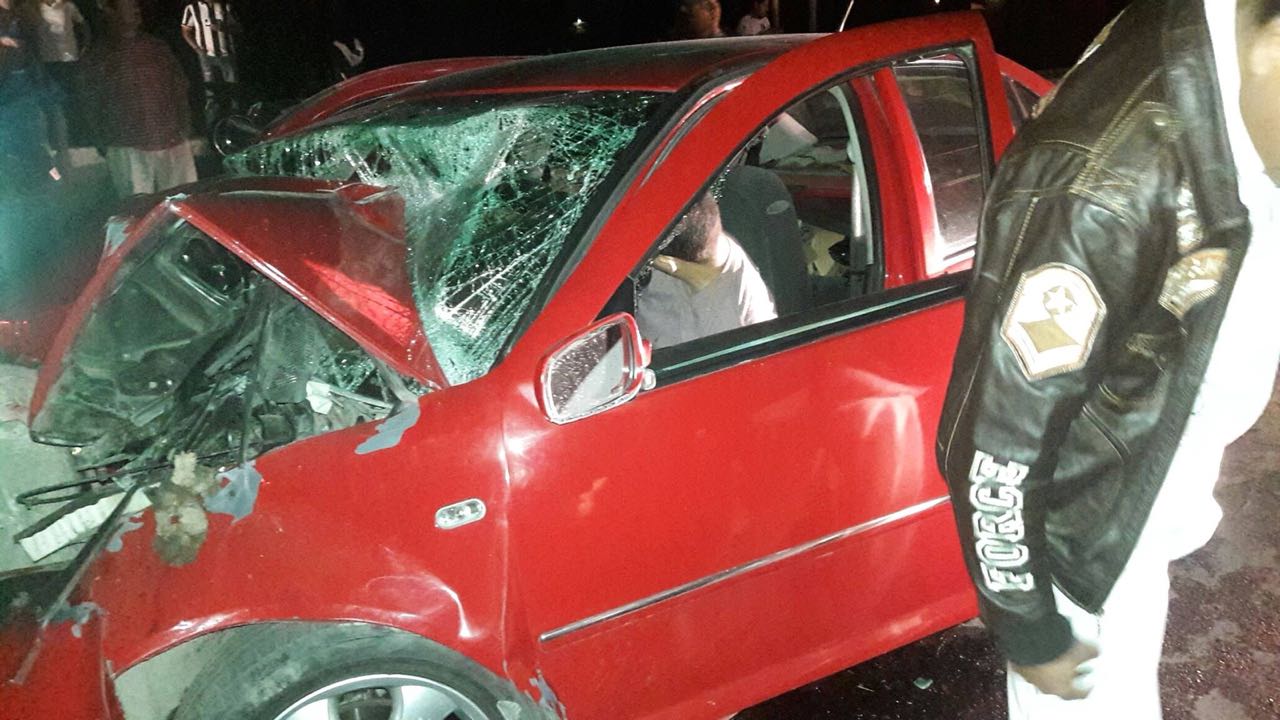 Conductor fallece prensado en Periférico