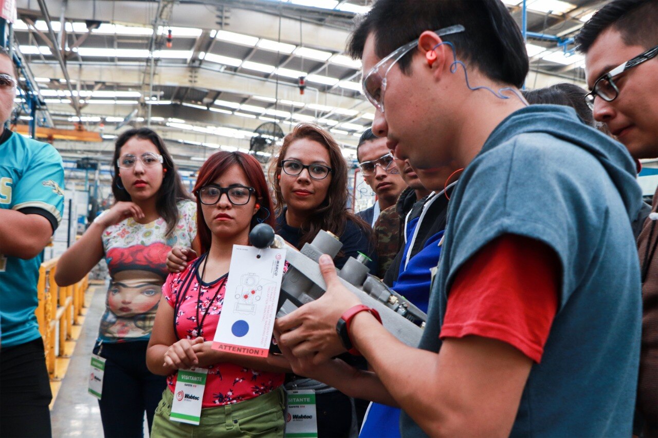 Crece empleabilidad de técnicos universitarios en la industria