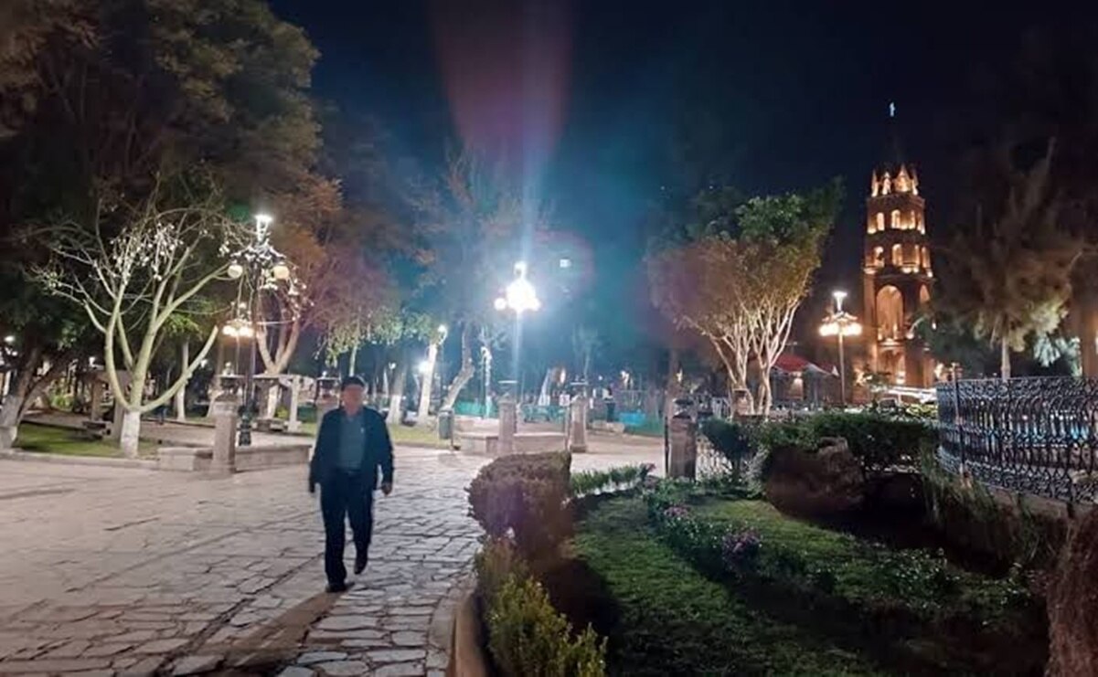 Vandalizan luminarias del Centro Histórico de SLP; hay una decena de detenidos  