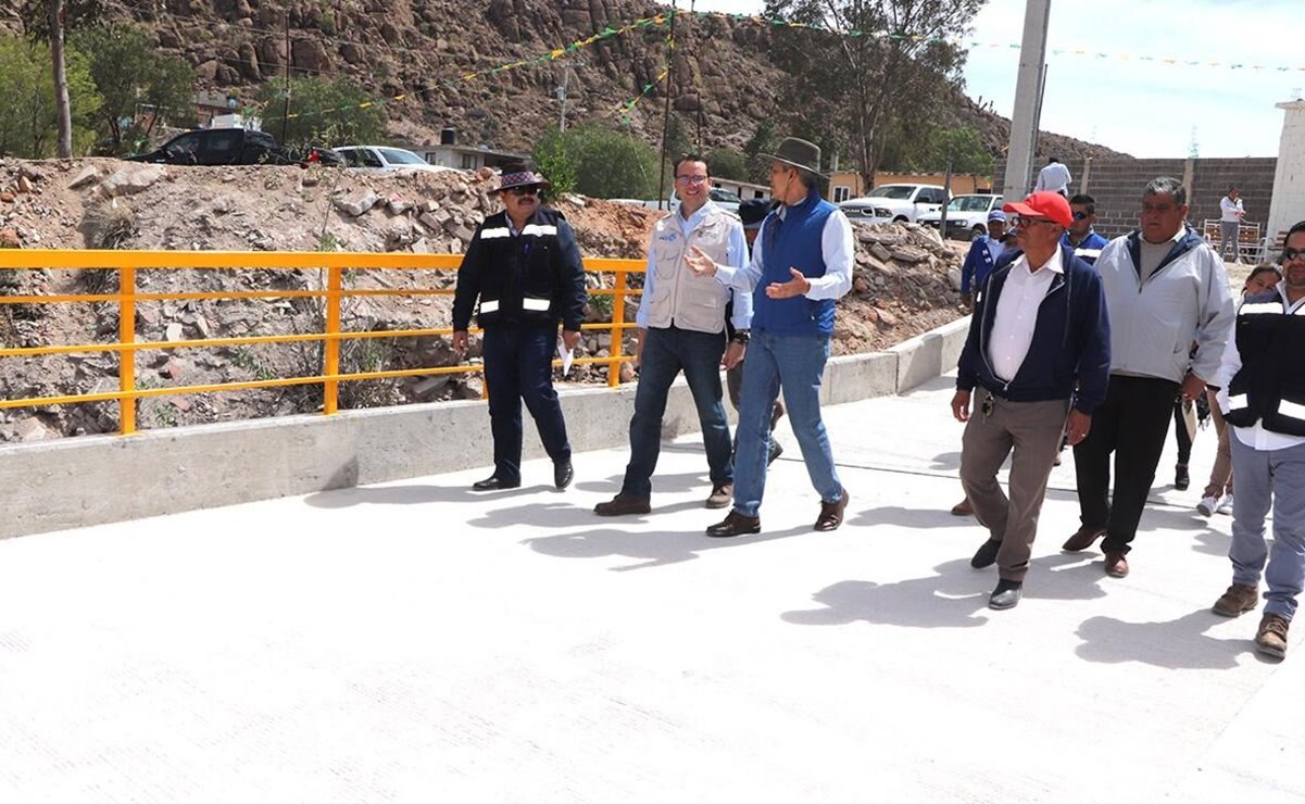 Alcalde de San Luis Potosí inaugura puente peatonal-vehicular en Escalerillas