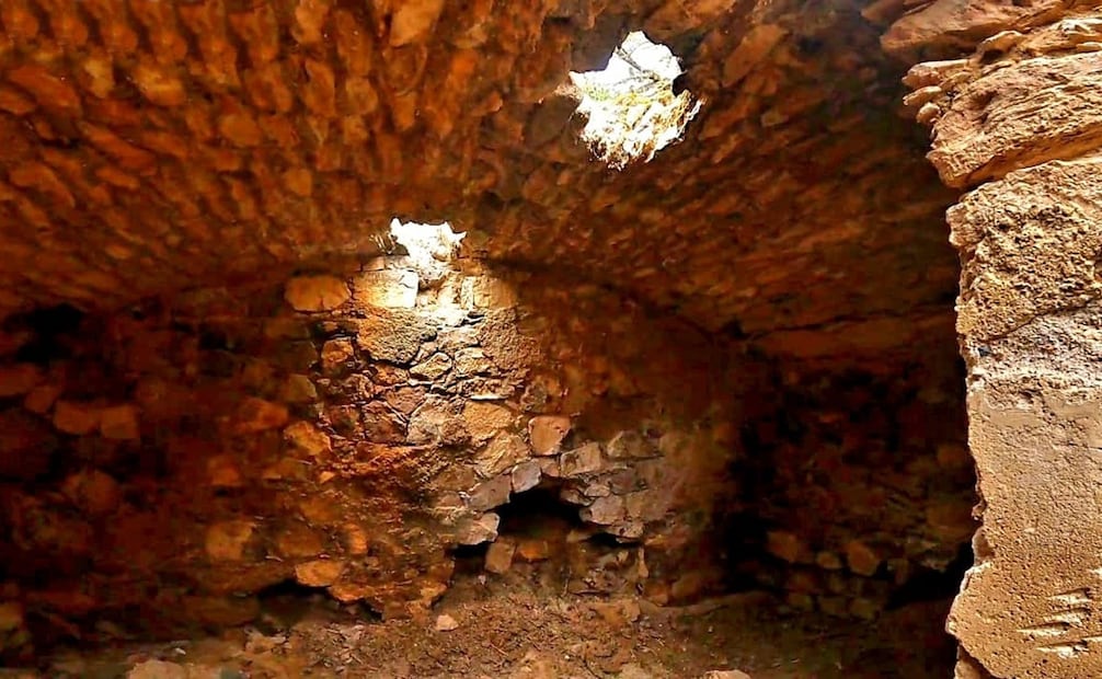 Construcción subterránea del antiguo pueblo de Salinillas, en SLP Foto: Fb@Silvia Cacho