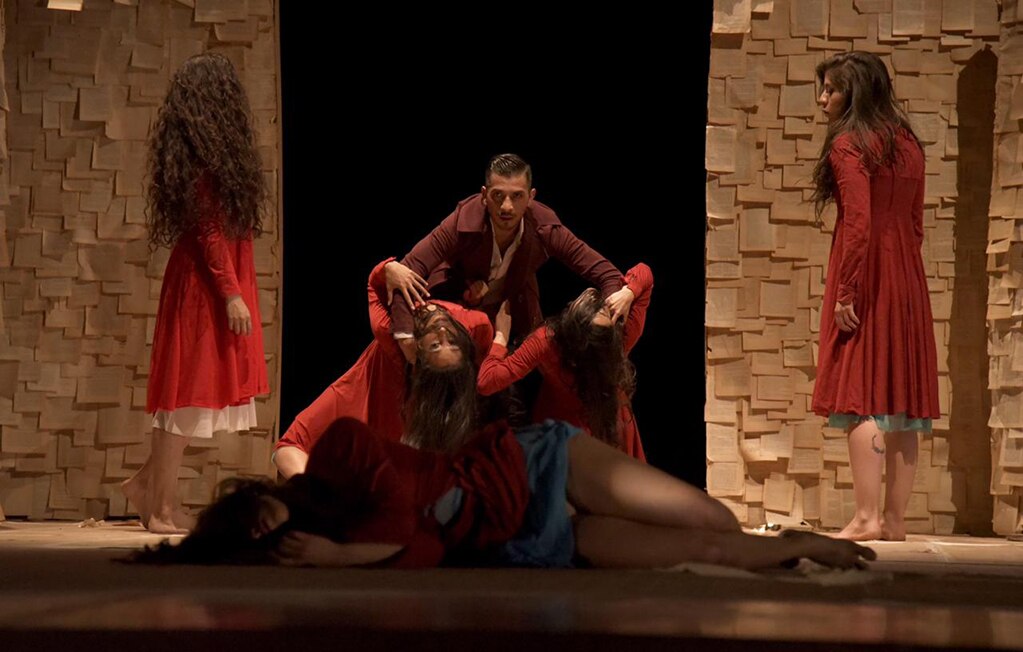 Barro Rojo Arte Escénico se presentó en Teatro de la Paz