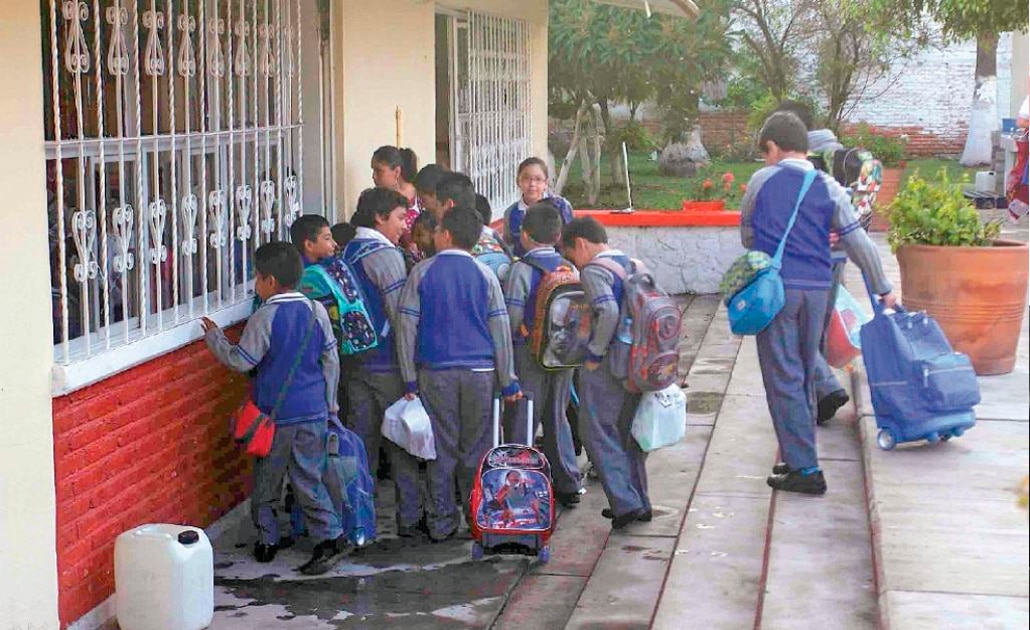 CEDH pide a escuelas no obligar a alumnos a participar en festejos navideños 