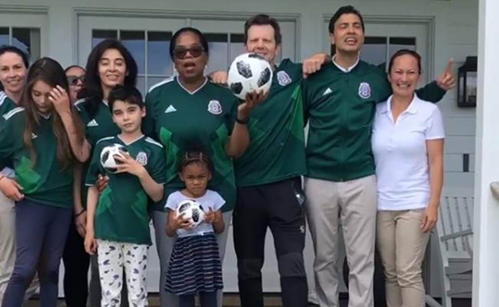 Oprah y su familia apoyaron a México