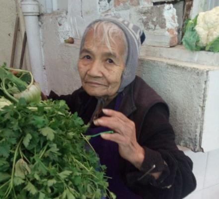 Inés una mujer sola, de edad avanzada; pero con muchas ganas de luchar