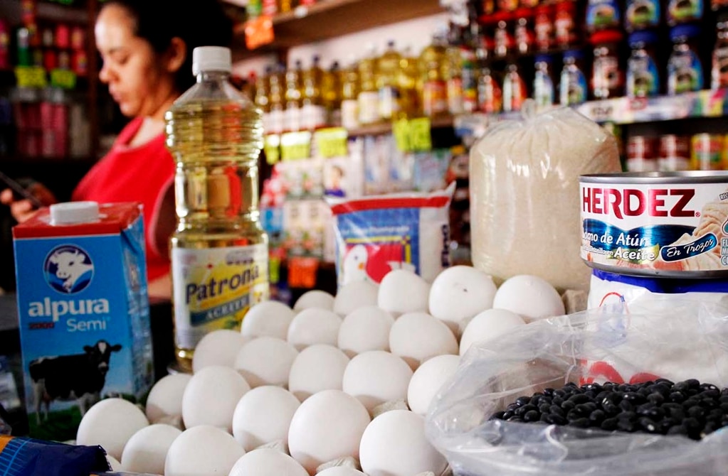 Disminuyen precios de canasta básica