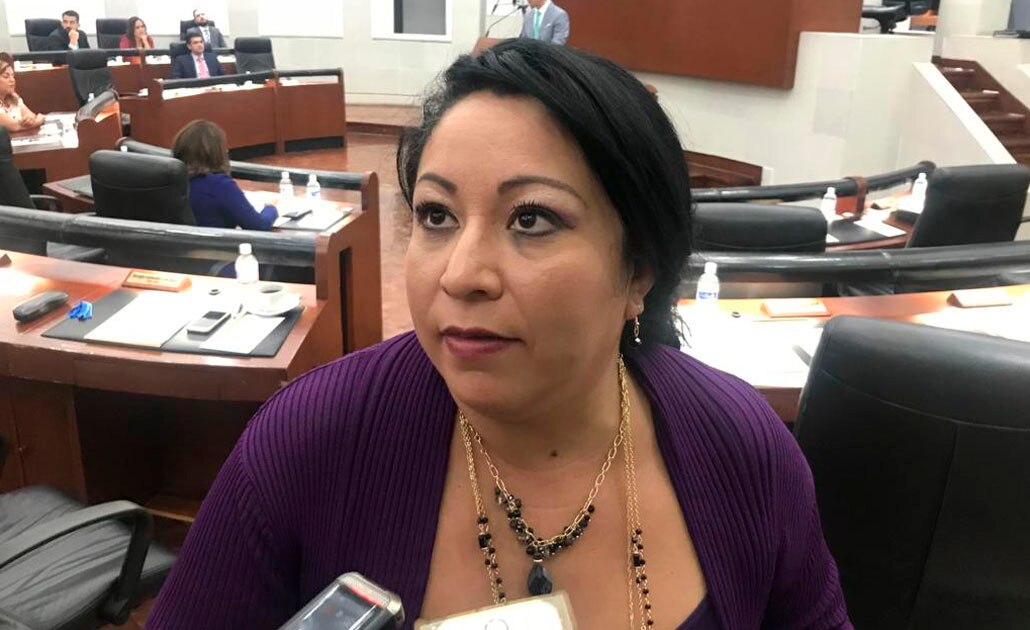 Pide diputada solucionar problemas con tarjetas de prepago de transporte