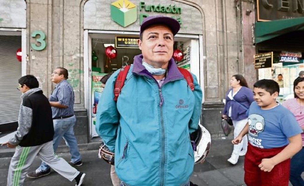 Empeña su anillo de bodas para pagar la cena de Año Nuevo