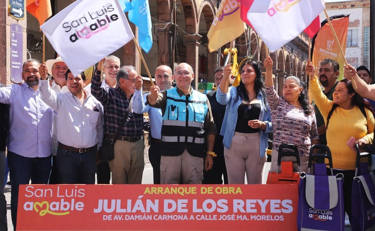 Enrique Galindo pone en marcha rehabilitación de calle en el primer cuadro del Centro Histórico de SLP