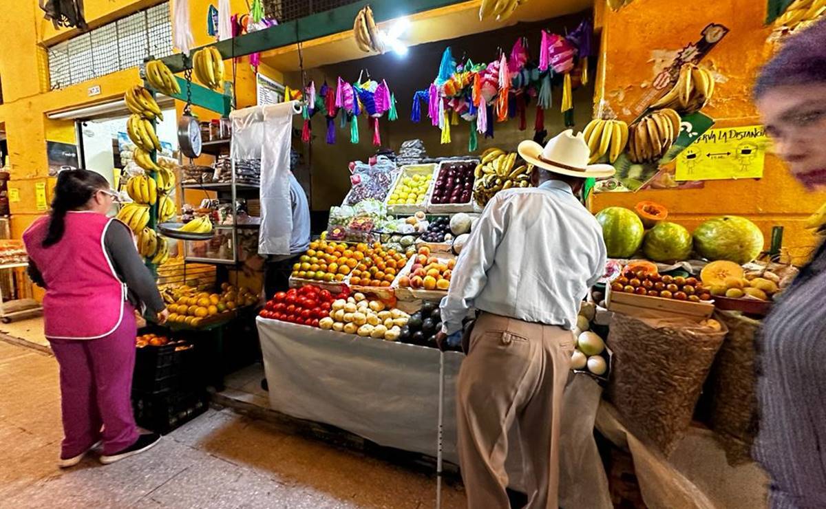 Aumentan costos de frutas de temporada y de la canasta básica en mercados de SLP