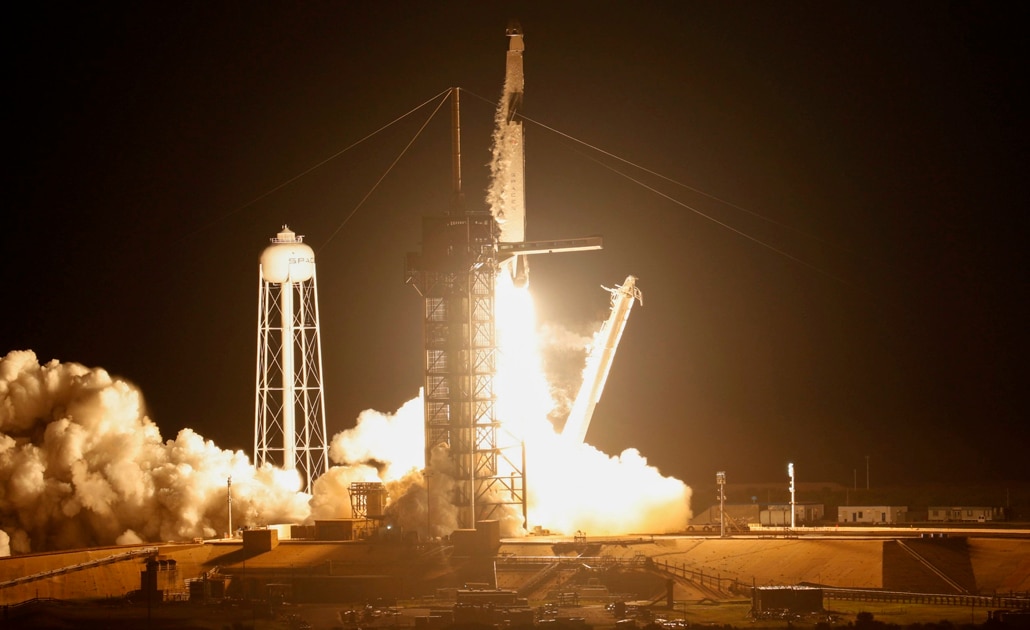 SpaceX lanza su primera cápsula diseñada para astronautas rumbo a Estación Espacial