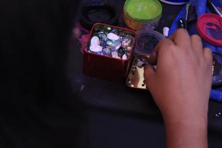 Eréndira Zapata, maquillaje artístico dando vida a catrinas en San Luis Potosí