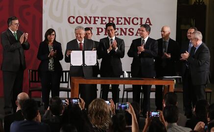 Fortalece Gobierno finanzas de Pemex con decreto y acuerdo bancario por 8 mil mdd