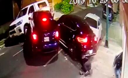 Embiste con su camioneta a secuestradores, video en 3 ángulos diferentes