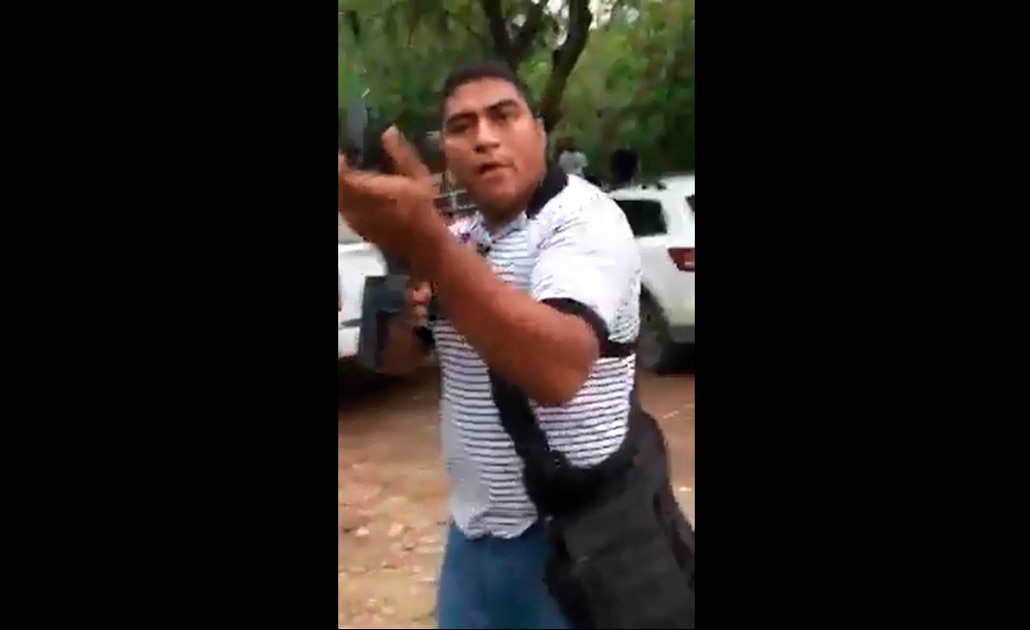 Escolta de alcalde amenaza a ciudadano con arma