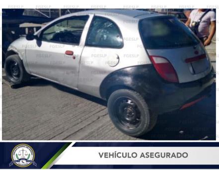 Detienen a jovencita que conducía auto con reporte de robo 