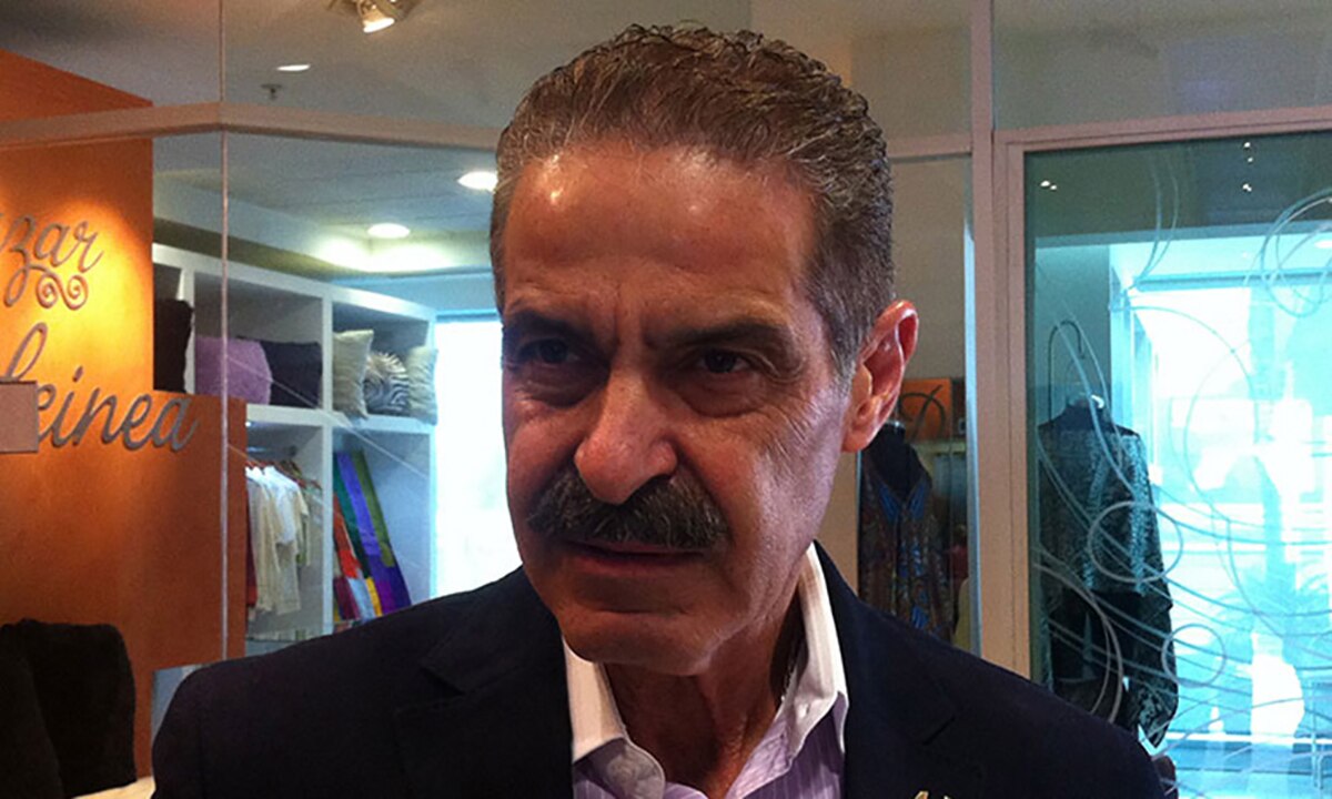 COPARMEX da voto de confianza a José Urban