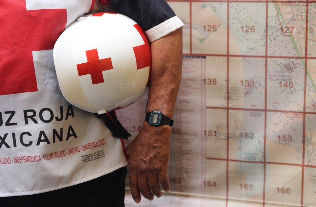 José Leija: unos sobreviven, otros se van