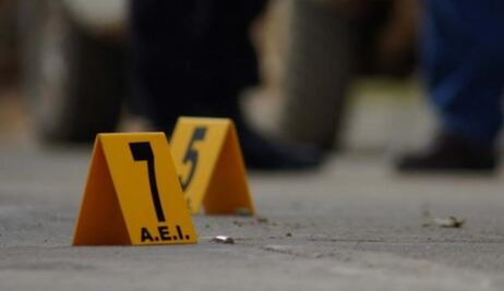 Asesinan a tres hombres dentro de un vehículo en Guadalcázar, SLP 