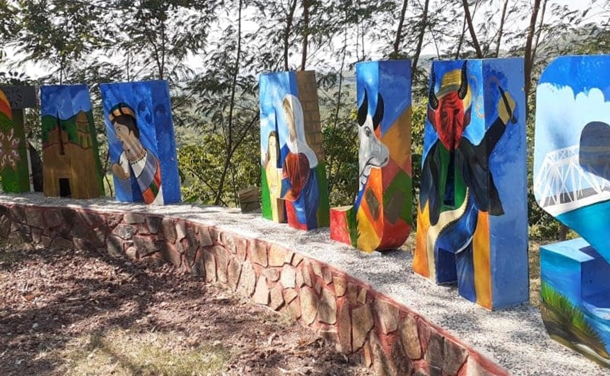 Vandalizan mirador de Tanlajás; buscan a los responsables del daño