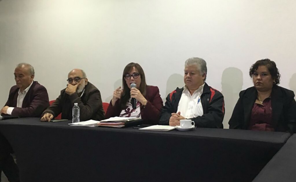 Da albazo Yeidckol Polevnsky; anuncia Congreso y prórroga de mandato