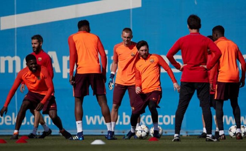 El delantero argentino del FC Barcelona, Leo Messi, durante el entrenamiento que realiza el Barça para preparar el partido que disputarán mañana ante la AS Roma (EFE/Alejandro García)