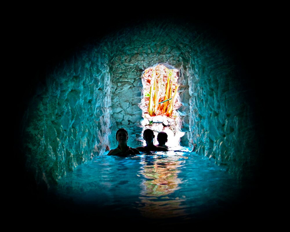 albercas subterráneas. Foto: lagruta-spa.com.mx