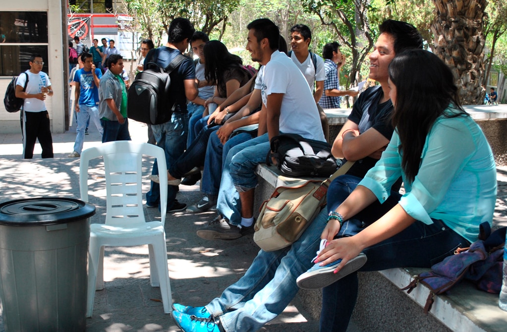 Jóvenes, aliados en los procesos de cambio: Alonso Molina