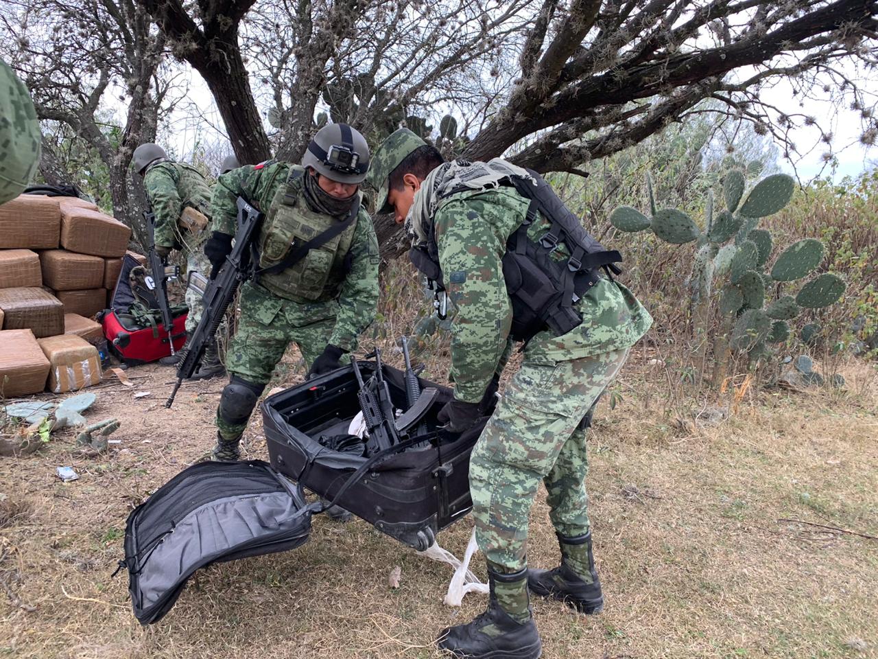 Ejército asegura más de 300 kg de droga y armas en Arriaga, SLP