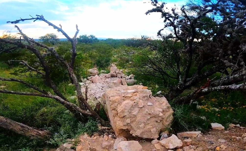 Vestigios del asentamiento subterráneo en el desierto de San Luis Potosí. Foto: Fb@Silvia Cacho