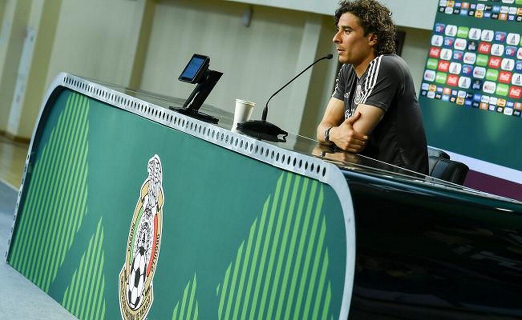 Roban casa de los padres de Guillermo Ochoa