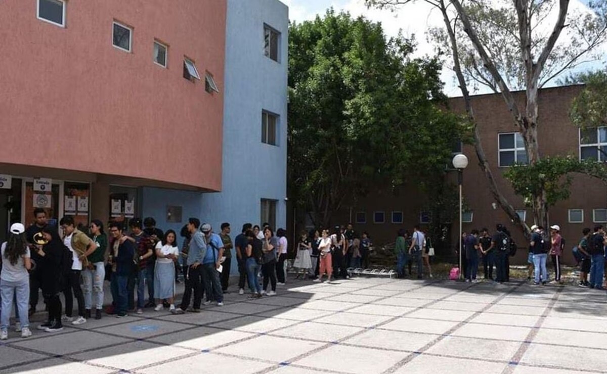 Suspenden clases presenciales en la UASL por la crisis de agua