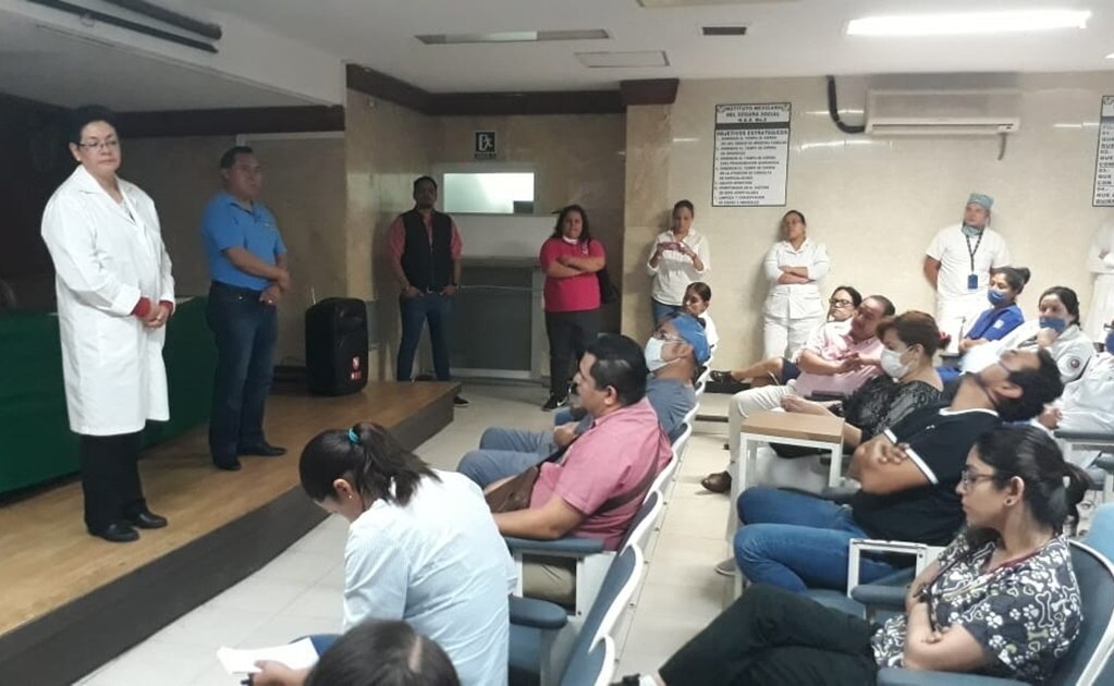Tras protesta de trabajadores del IMSS, directivos se comprometen a gestionar insumos y dar capacitación
