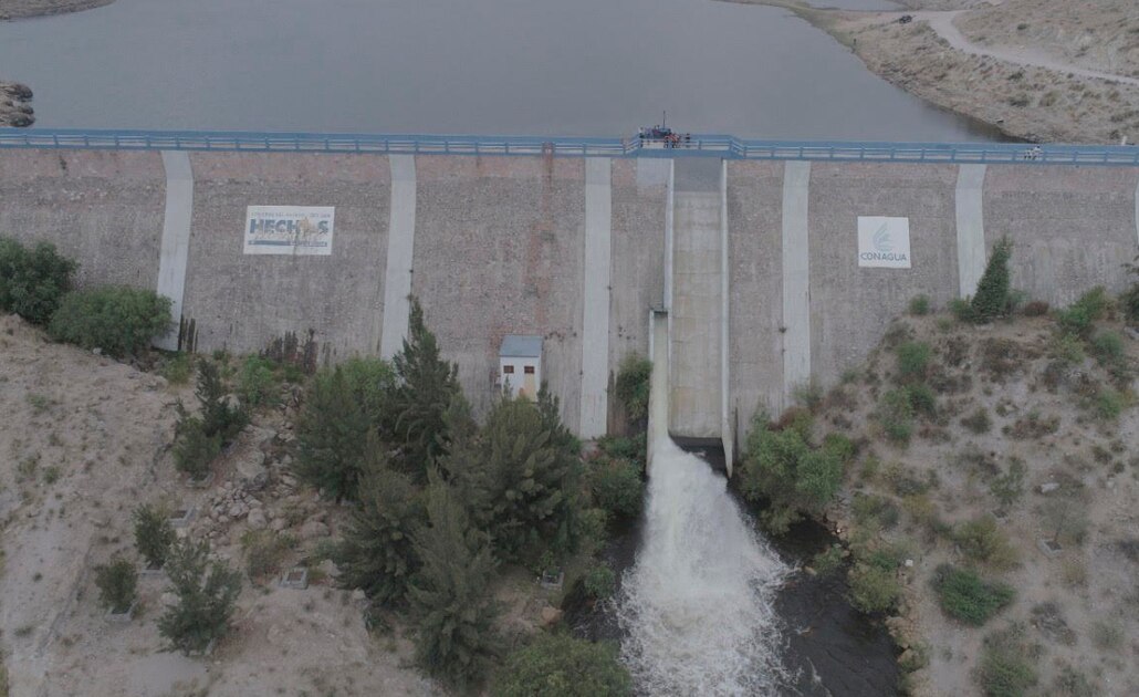 Interapas realiza trasvase a presa San José