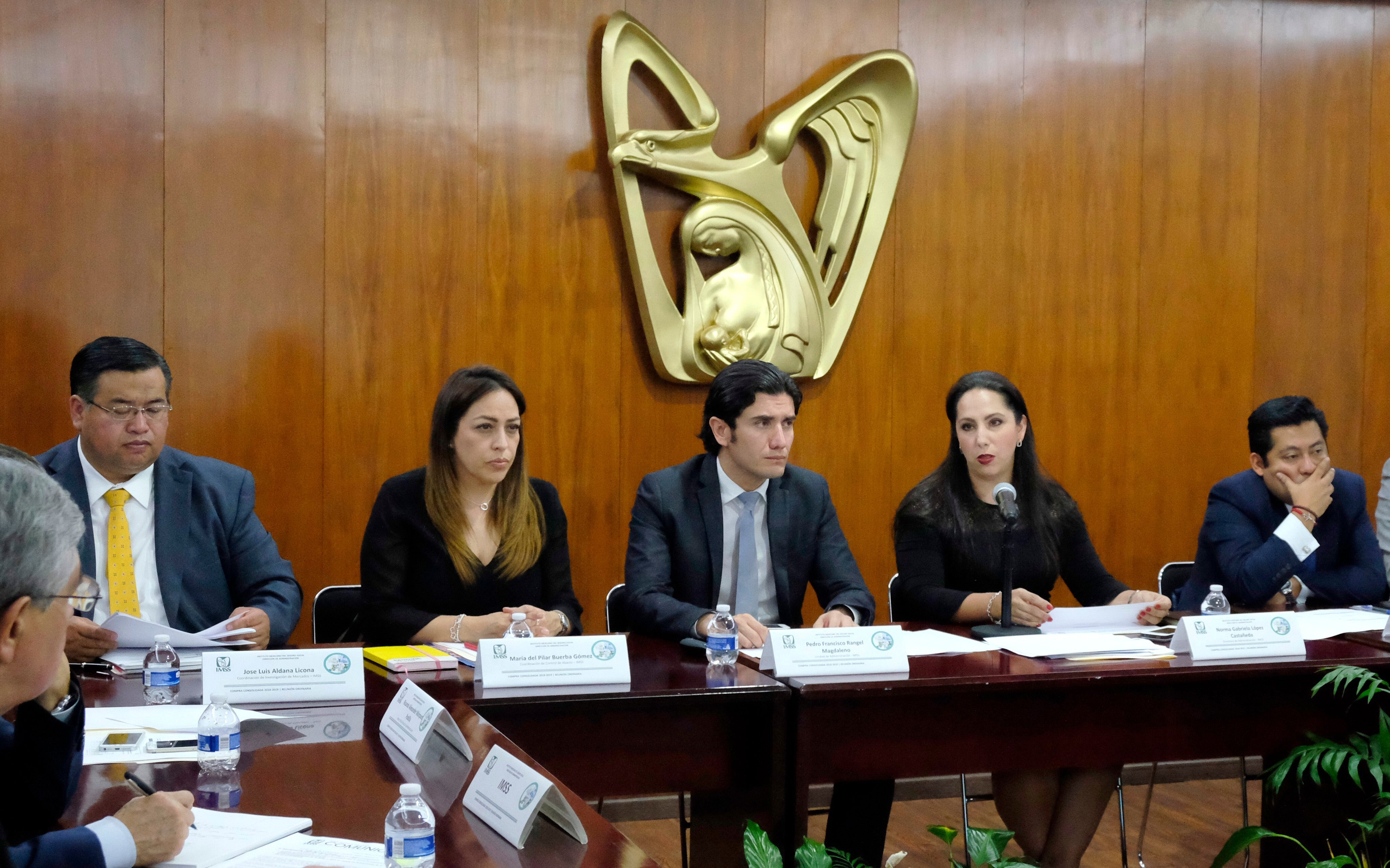 IMSS instala grupo de fortalecimiento para compra de medicamentos