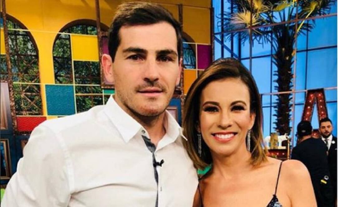 Ingrid Coronado posa sonriente junto a Iker Casillas. Foto: Instagram